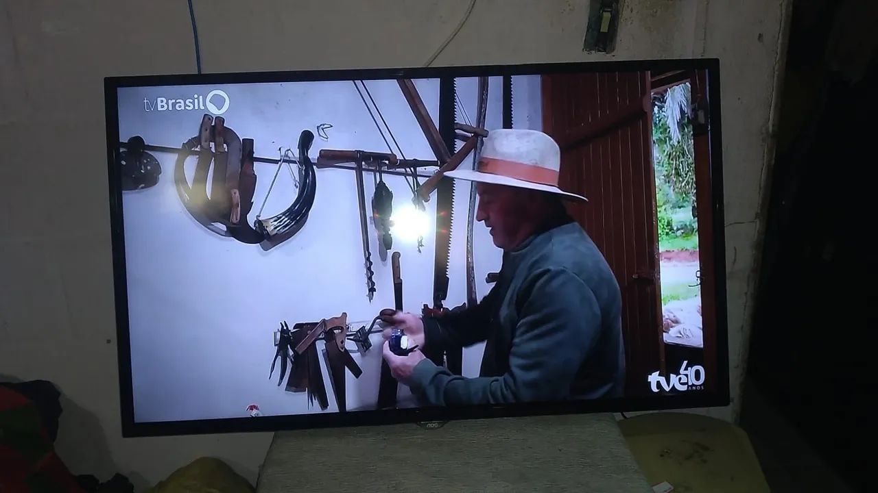 Tv aoc 43 polegadas srmart completa controle.  - Foto 5