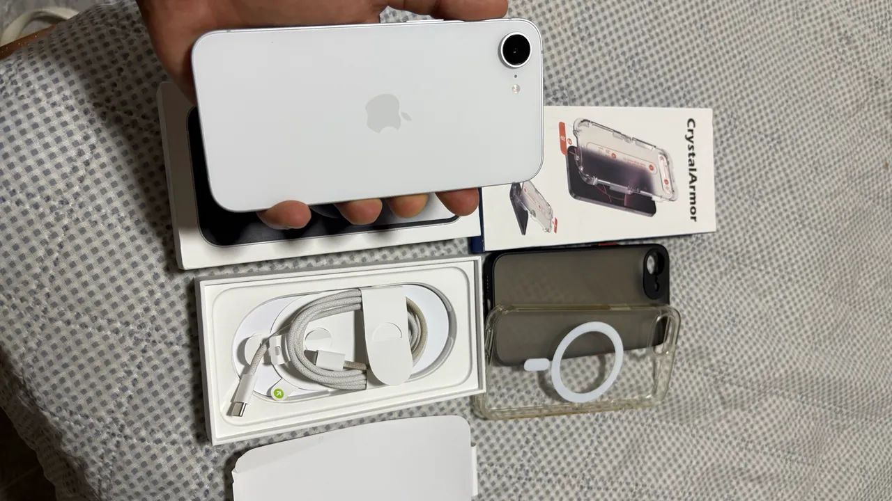 Iphone 16e, 256gb, bateria 100%