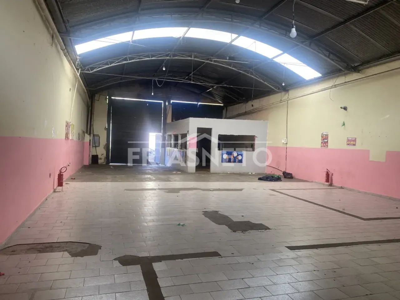 Galpão comercial à venda no Bairro Nossa Senhora de Fátima