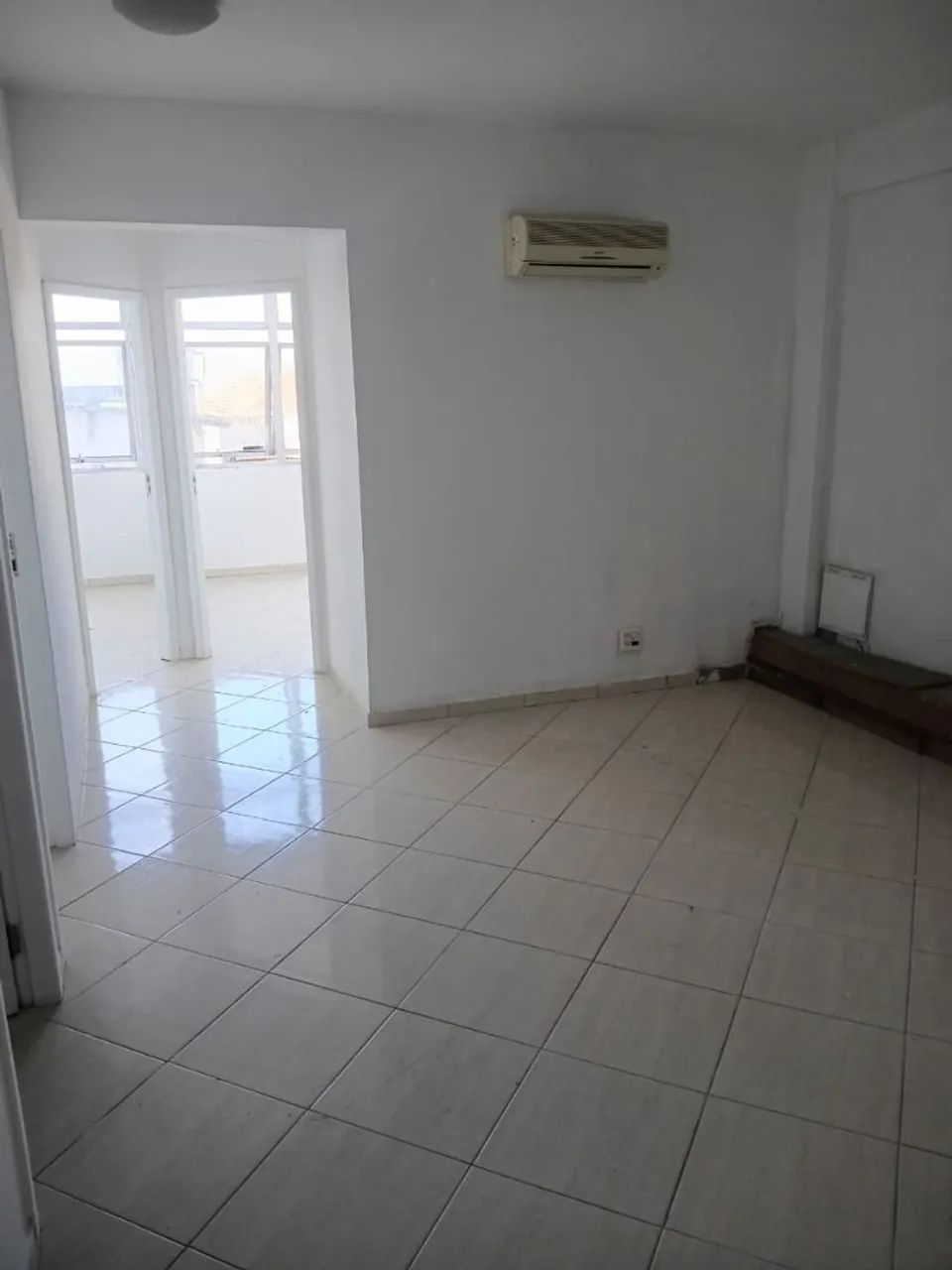 Sala Comercial no Centro de Florianópolis.