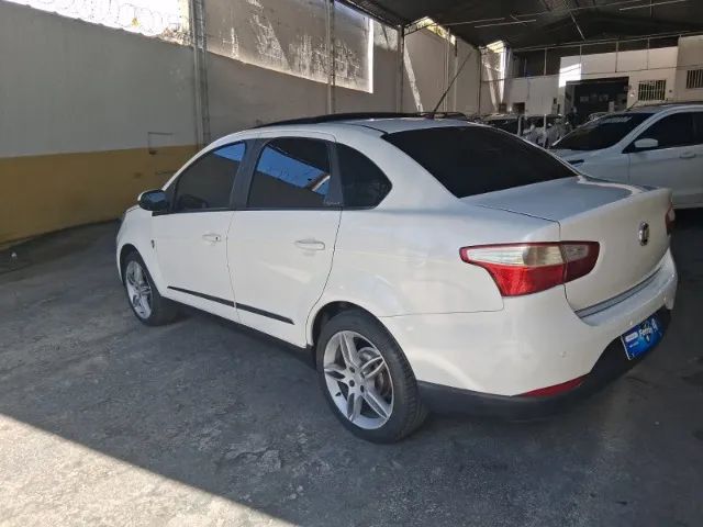 Fiat Grand Siena ESSENCE Dual. 1.6 Flex 16V, foto 6 de 14