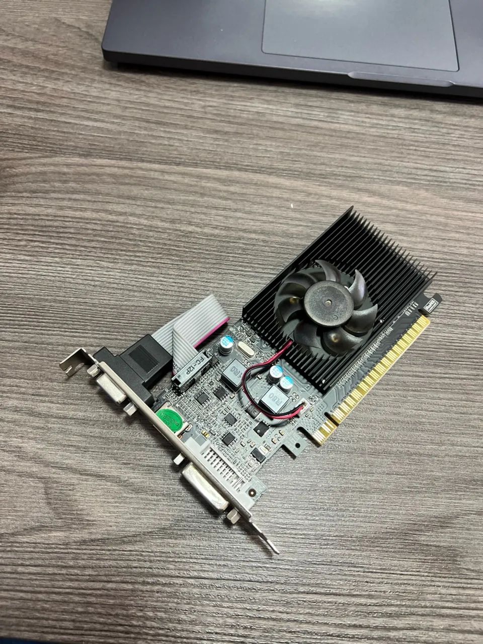 Placa de Vídeo NVIDIA GeForce GT 610 2GB DDR3 64 Bits - Foto 2