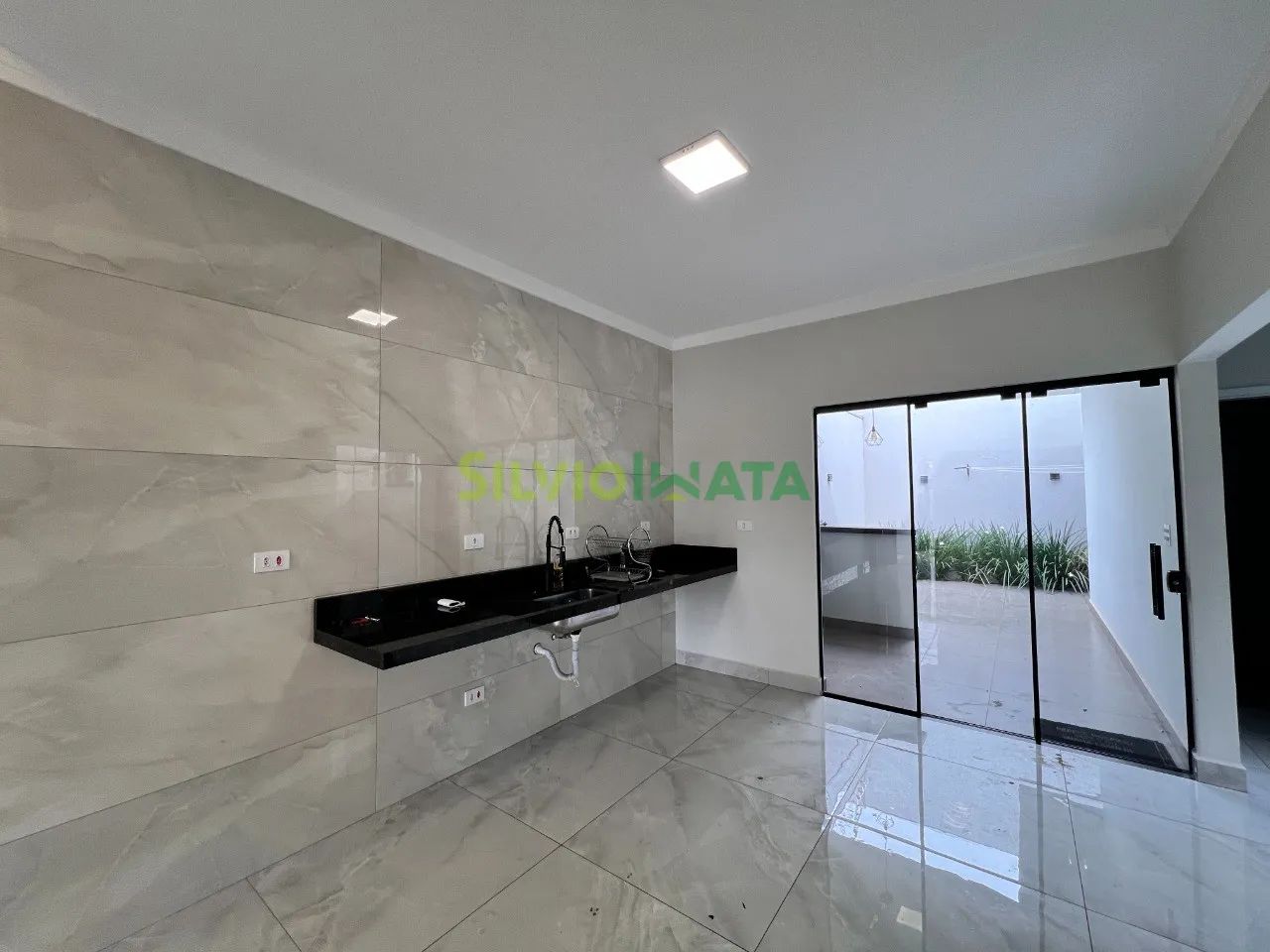 EXCELENTE CASA, 03 QUARTOS SENDO 01 SUÍTE PARA MORAR, ECO VALLEY - Foto 5