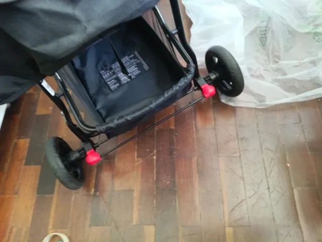 carrinho de bebe semi novo - Foto 2