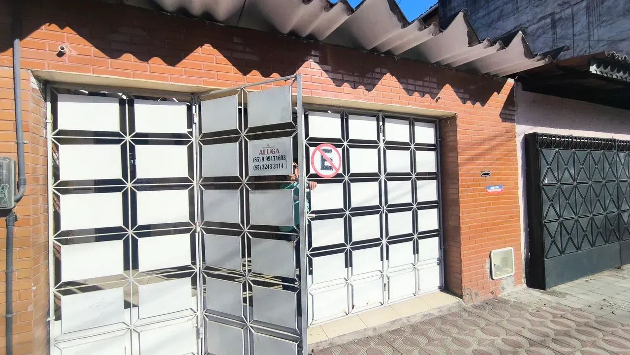 Casa com 03 quartos no centro para locação - Foto 2