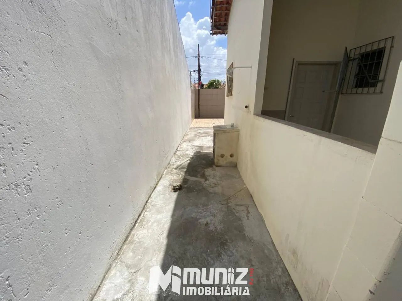 CASA PARA ALUGAR NA RUA III - BAIRRO ARUANA! - Foto 4