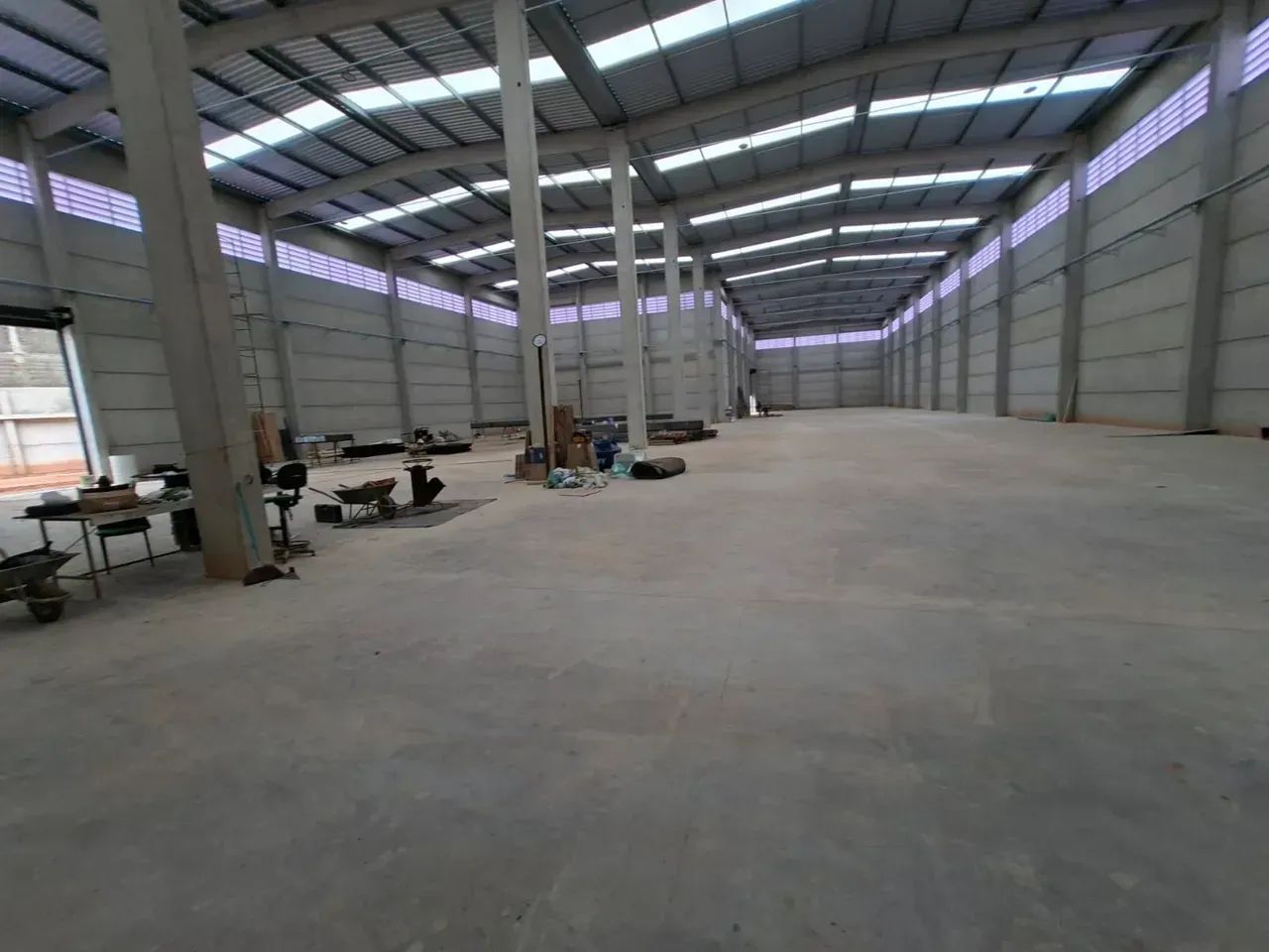 Galpão 2.500 m² Locação ou Venda em Sorocaba-SP
