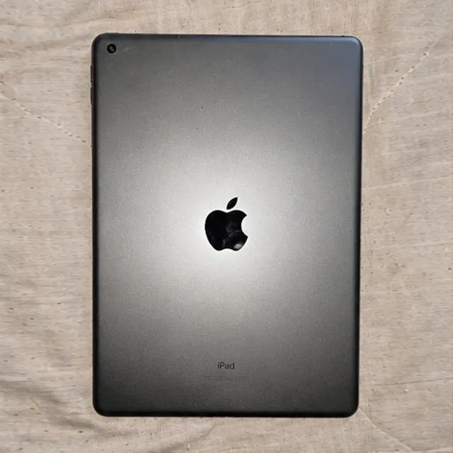 iPad 9ª Geração 64GB Cinza Espacial Com Case e Suporte - Foto 2