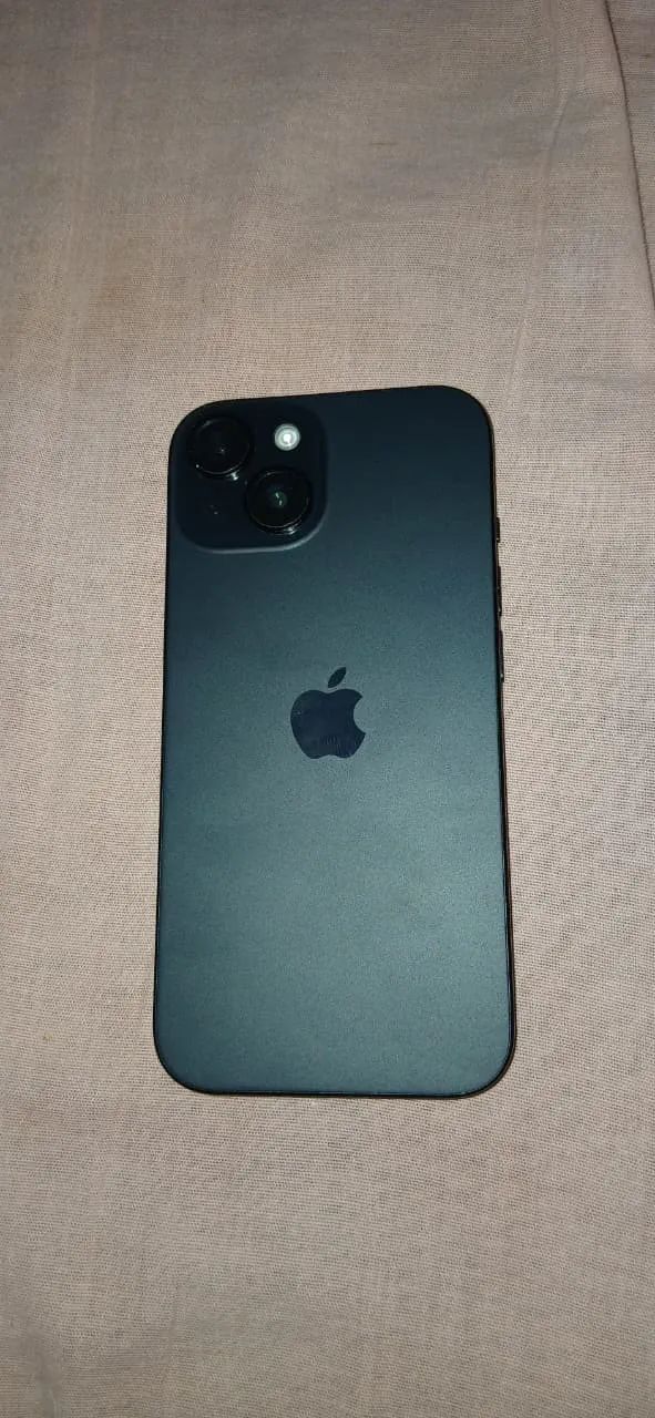 iPhone 15 128GB Preto