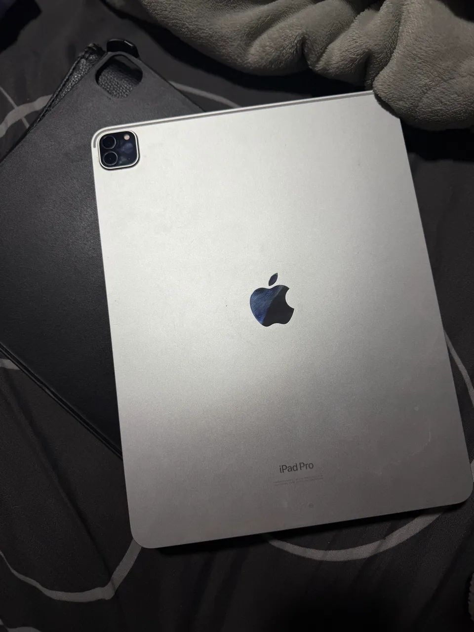     iPad Pro 12,9 6ª geração M2 + Apple Pencil - Impecável - Foto 3