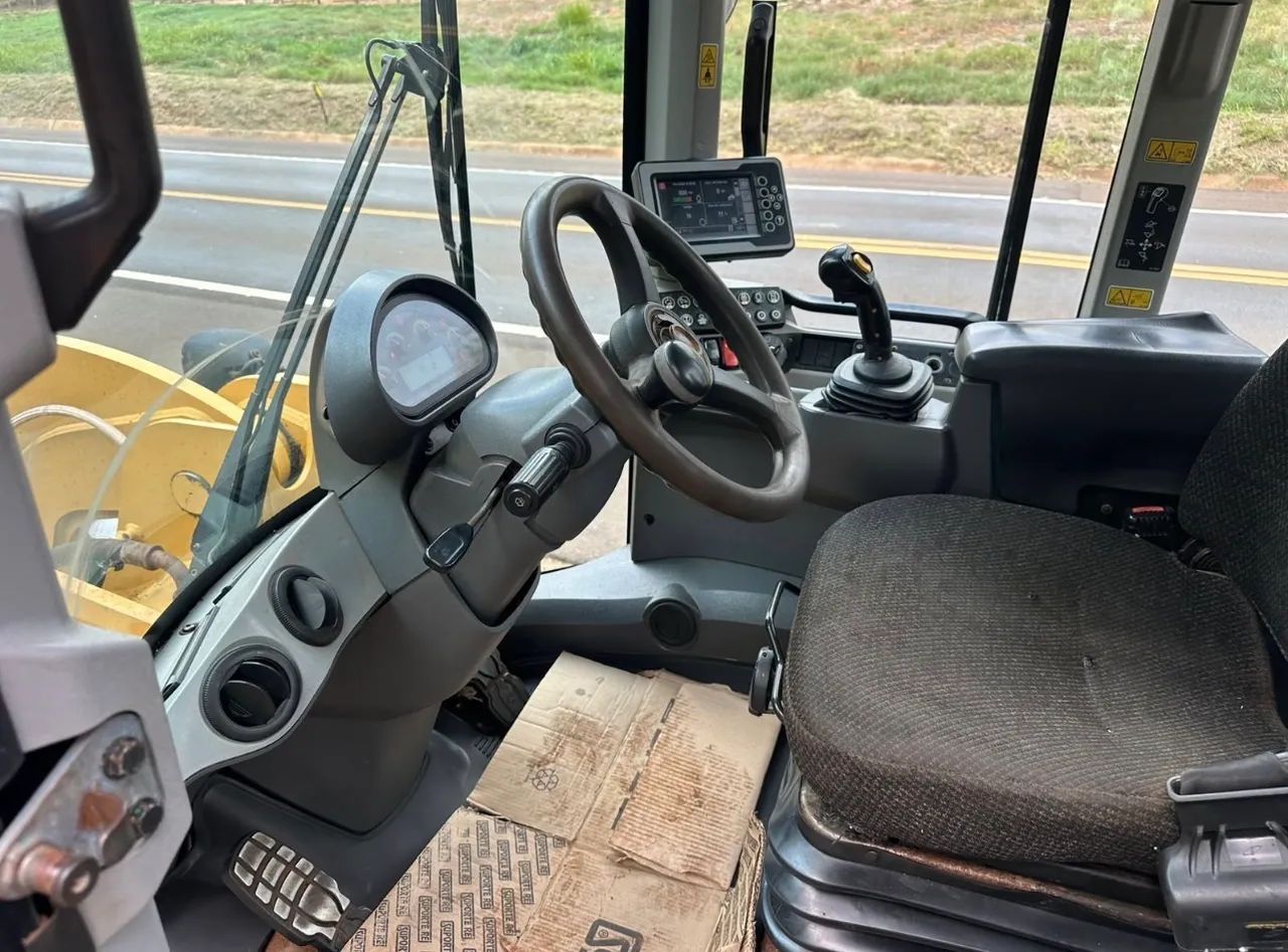 Pá Carregadeira Caterpillar 938K ano 2018 com 13.000 horas, em SP - Foto 5