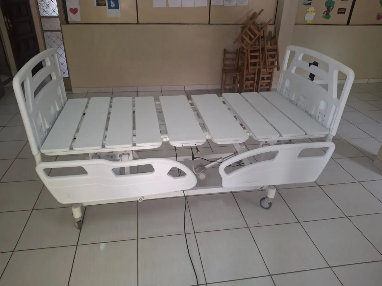 CAMA HOSPITALAR MOTORIZADA  - Foto 6
