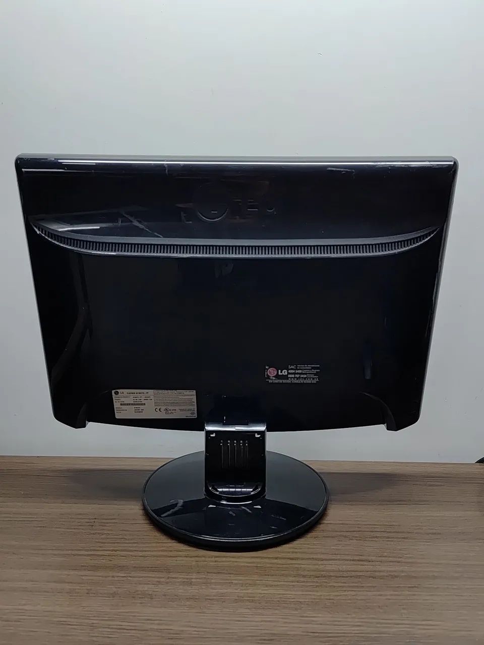 Monitor LG Widescreen LED de 19 Polegadas 75 Hz ( 3 meses de garantia ) - Foto 4