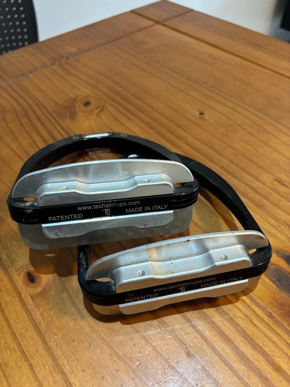 Estribos Tech Stirrups  - Foto 3