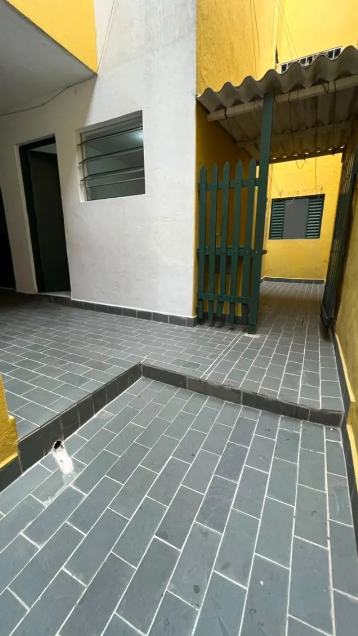 Apartamento Terreo de 2 Cômodos