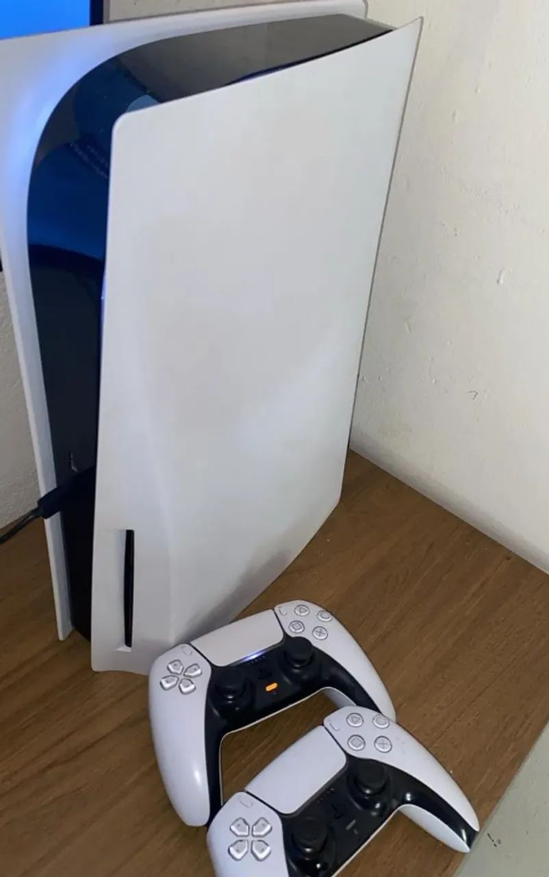Vendo Playstation 5 Slim Com Dois Controles - Foto 4