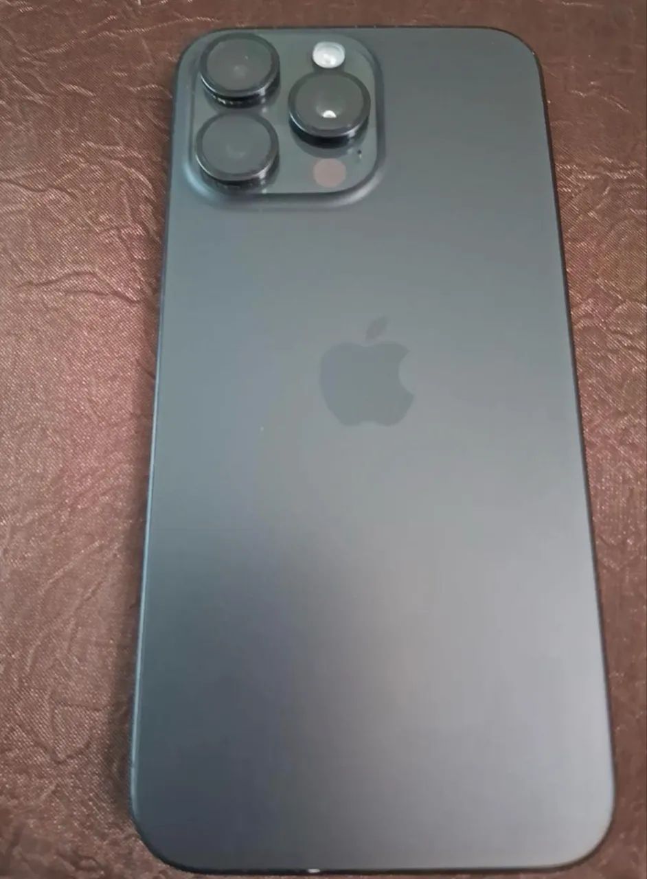 iPhone 15 Pro Max  - Foto 2