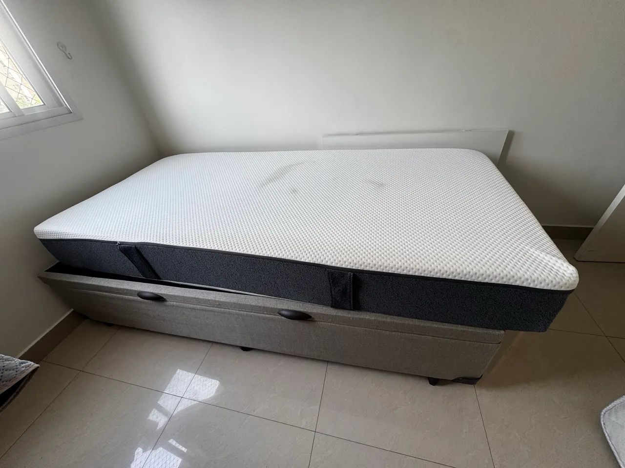 Cama baú com colchão solteiro Emma
