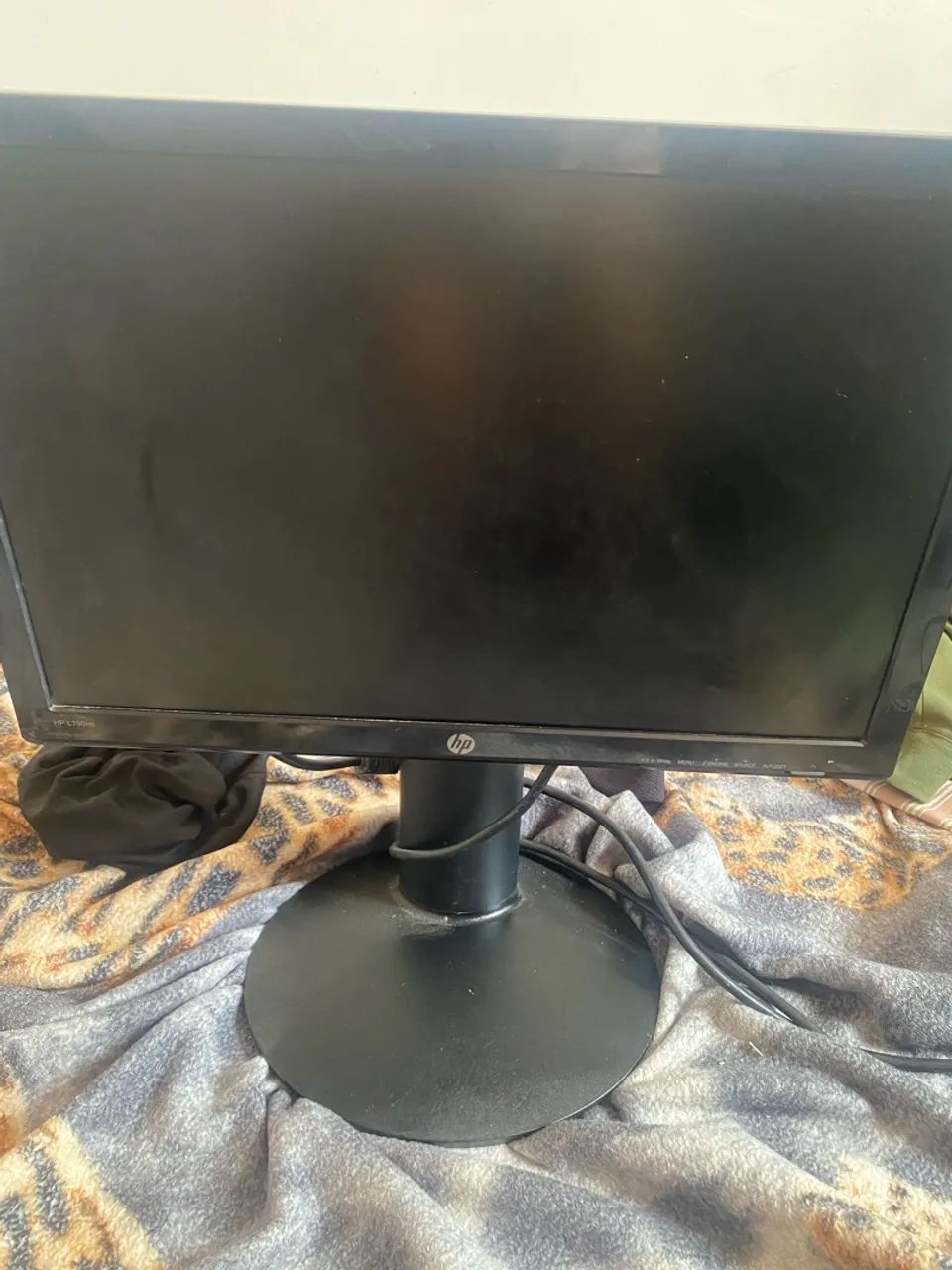  MONITOR HP 19? + CABOS E ADAPTADORES HDMI | FUNCIONANDO - Foto 3