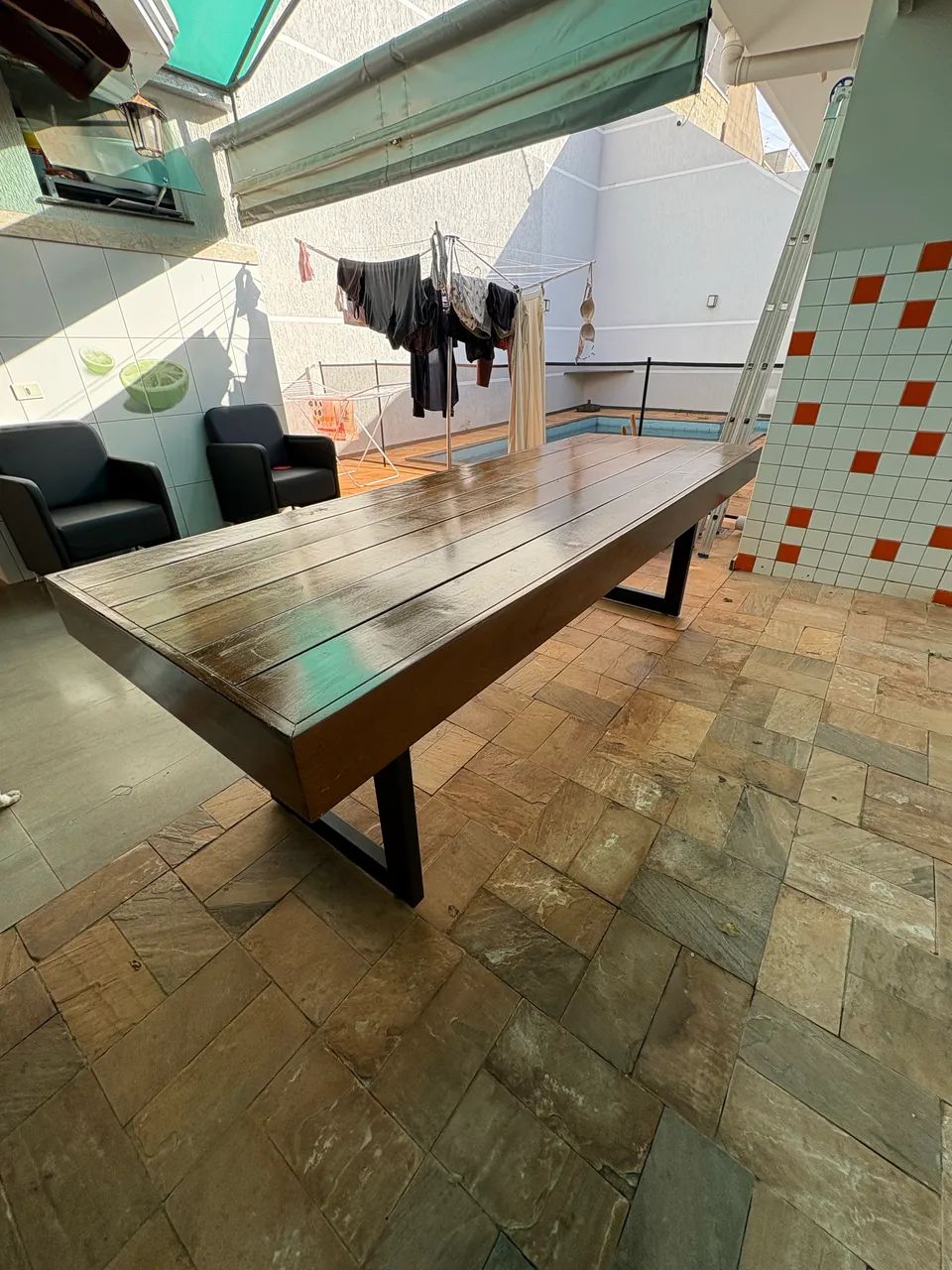 Mesa Retangular de Madeira 2,50m com Pés de Aço - Foto 4
