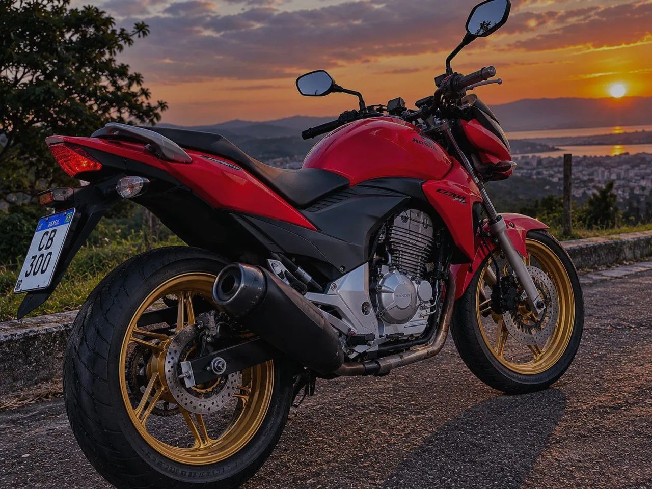 CB 300 - Foto 2