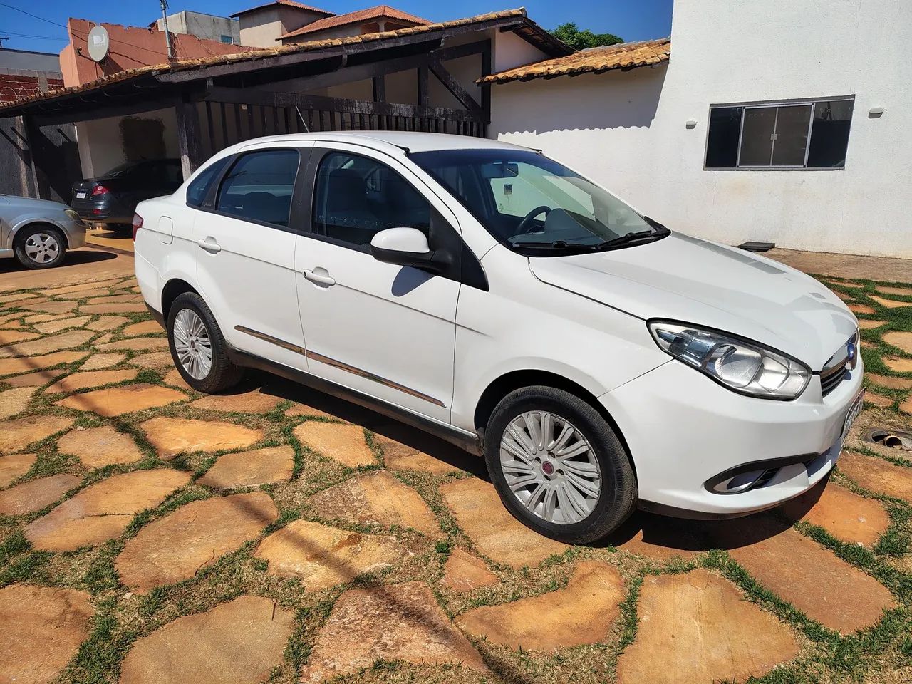 Fiat Grand Siena ESSENCE 1.6 FLEX 16V 2014