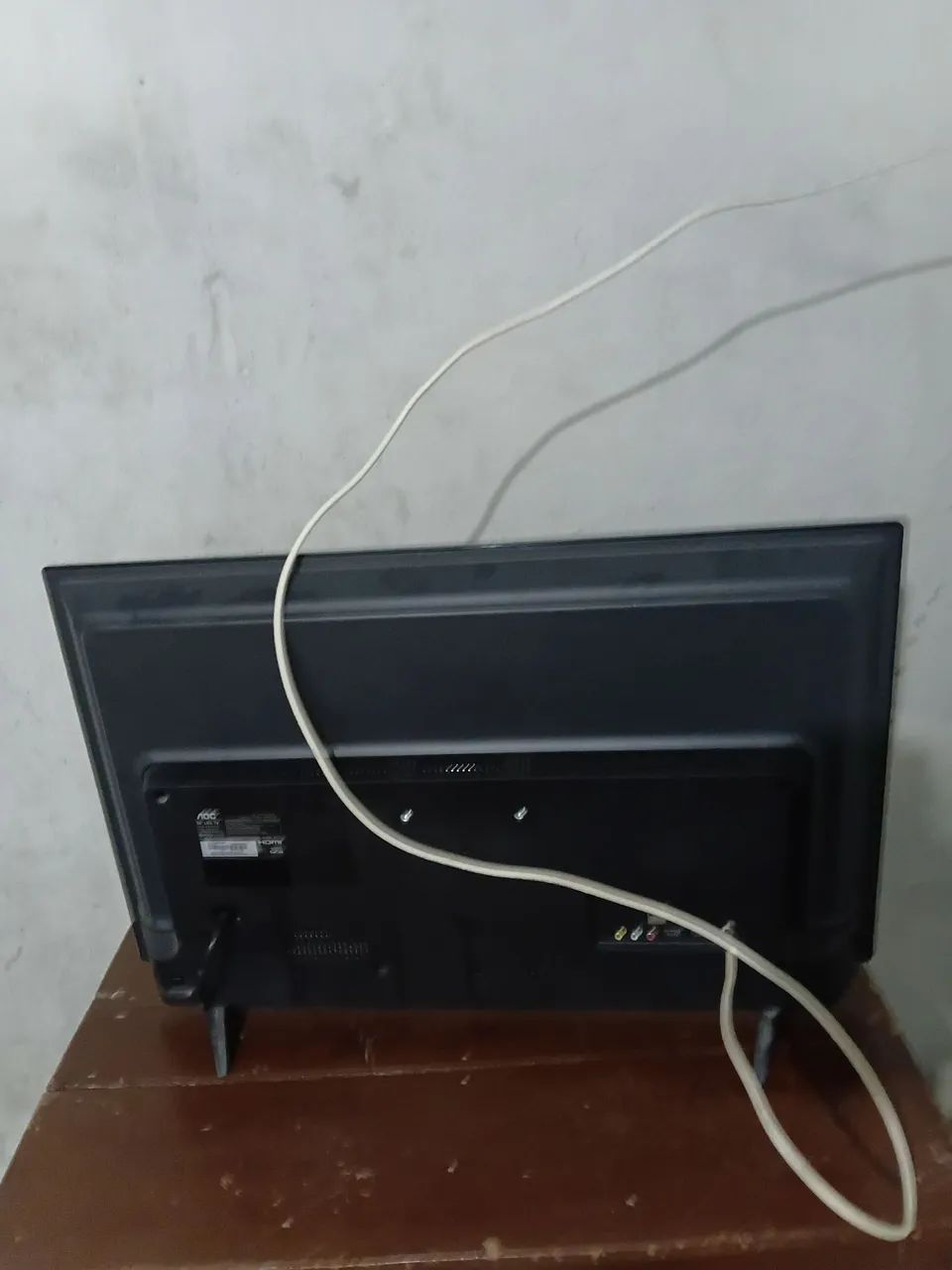 TV LCD smart da marca AOC semi nova  - Foto 3