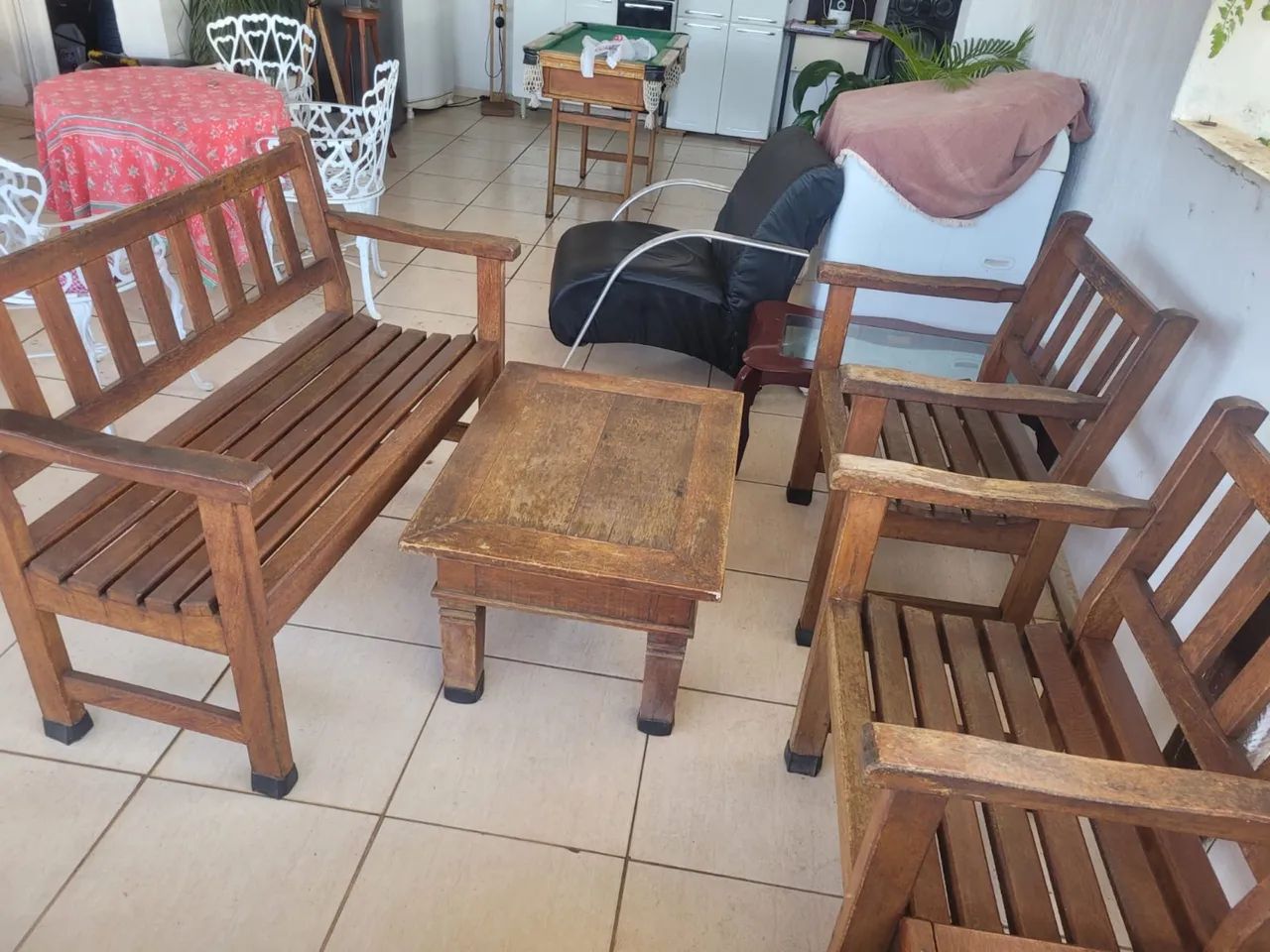 Conjunto de bancos de madeira  - Foto 2