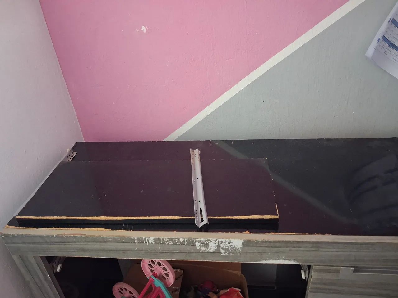 Vendo essa escrivaninha... - Foto 2