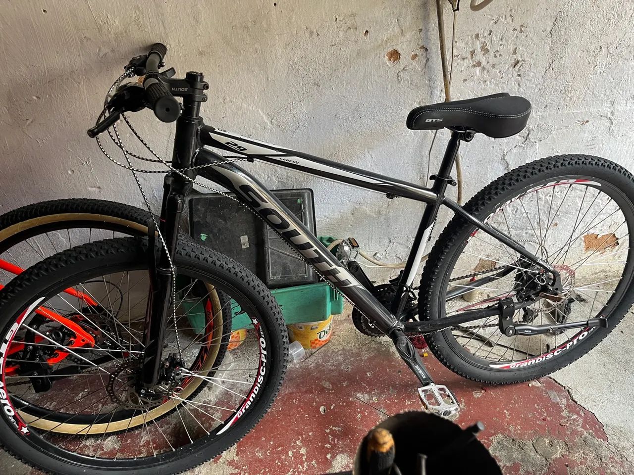 Duas Bicicletas aro 29  - Foto 2