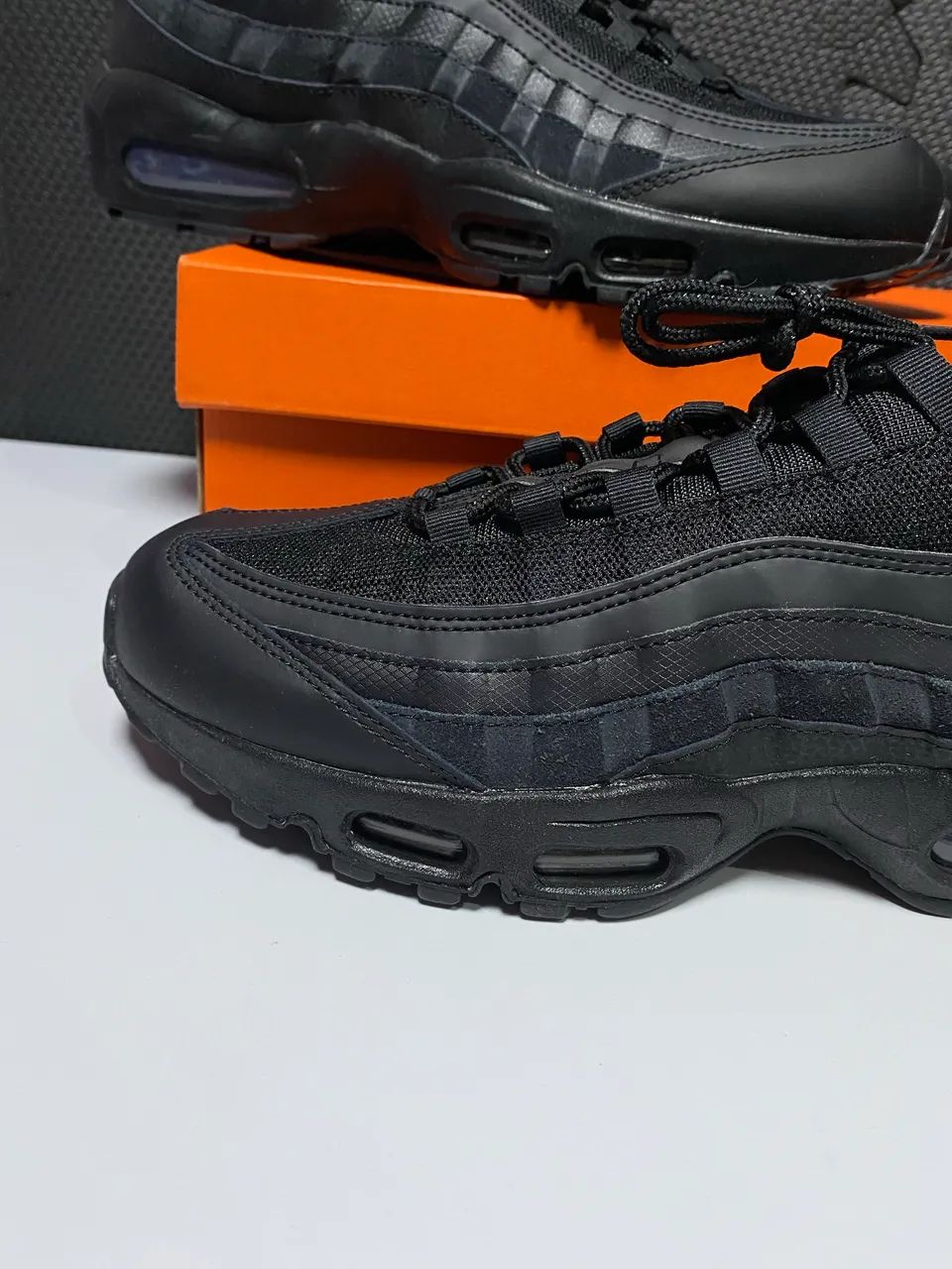 Nike Air Max 95 Essential 'Triple Black' - Foto 2