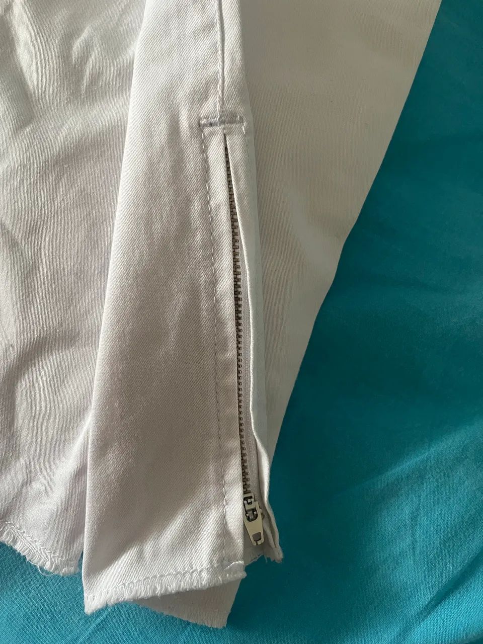 Calça branca sarja macia  marca PUSCO  - Foto 3