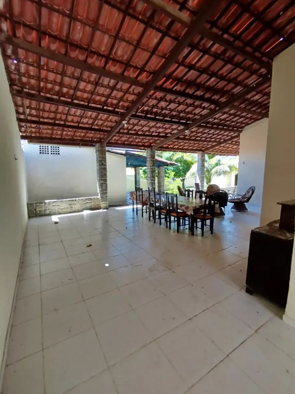 Térrea para venda possui 220 M2,  com 7 quartos(5 Suites),  em - Beberibe - CE - Foto 4
