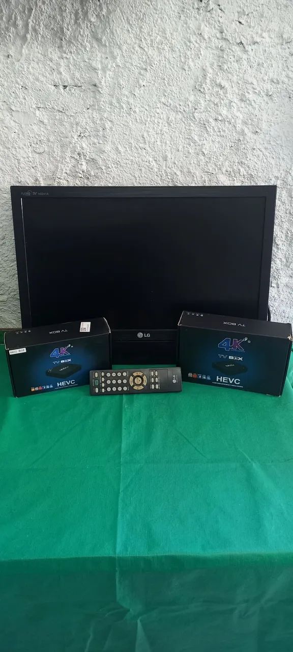 Vendo TV 24 Polegadas mais aparelho