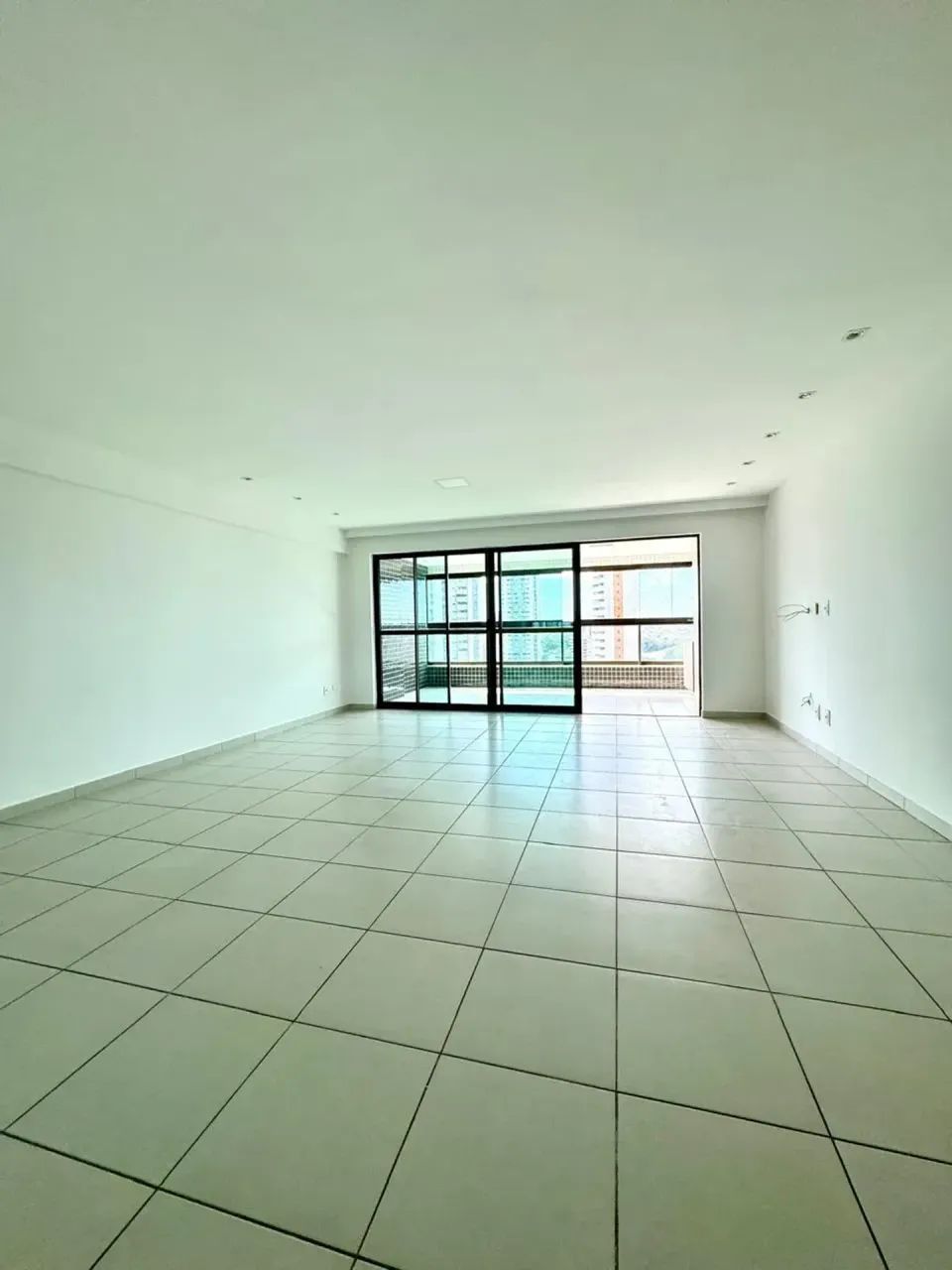 Edificio Jardim Casa Forte - Foto 2