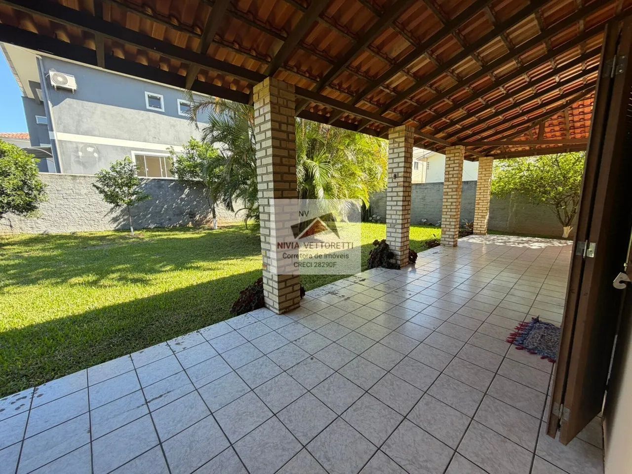 Casa Térrea 2 dormitórios terreno de 419 metros! - Foto 4