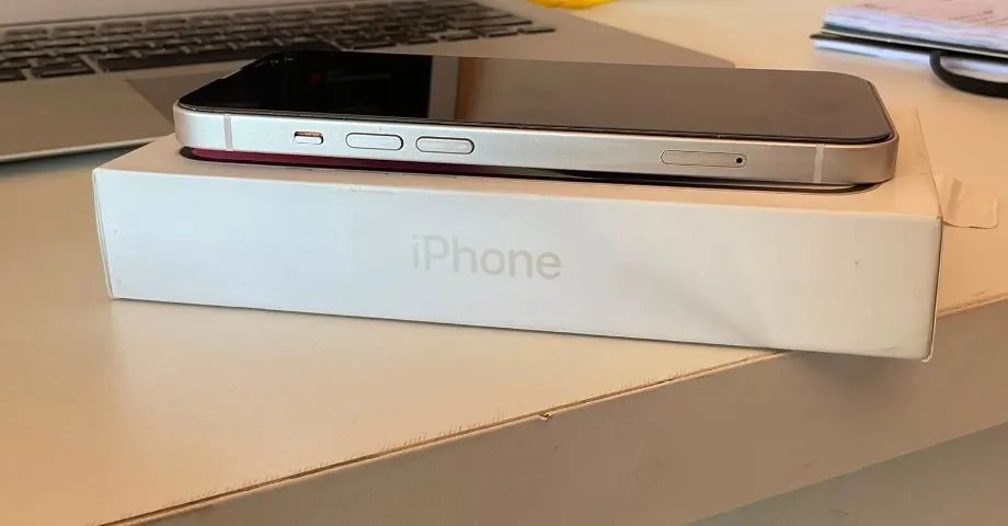 iPhone 14 - Foto 3