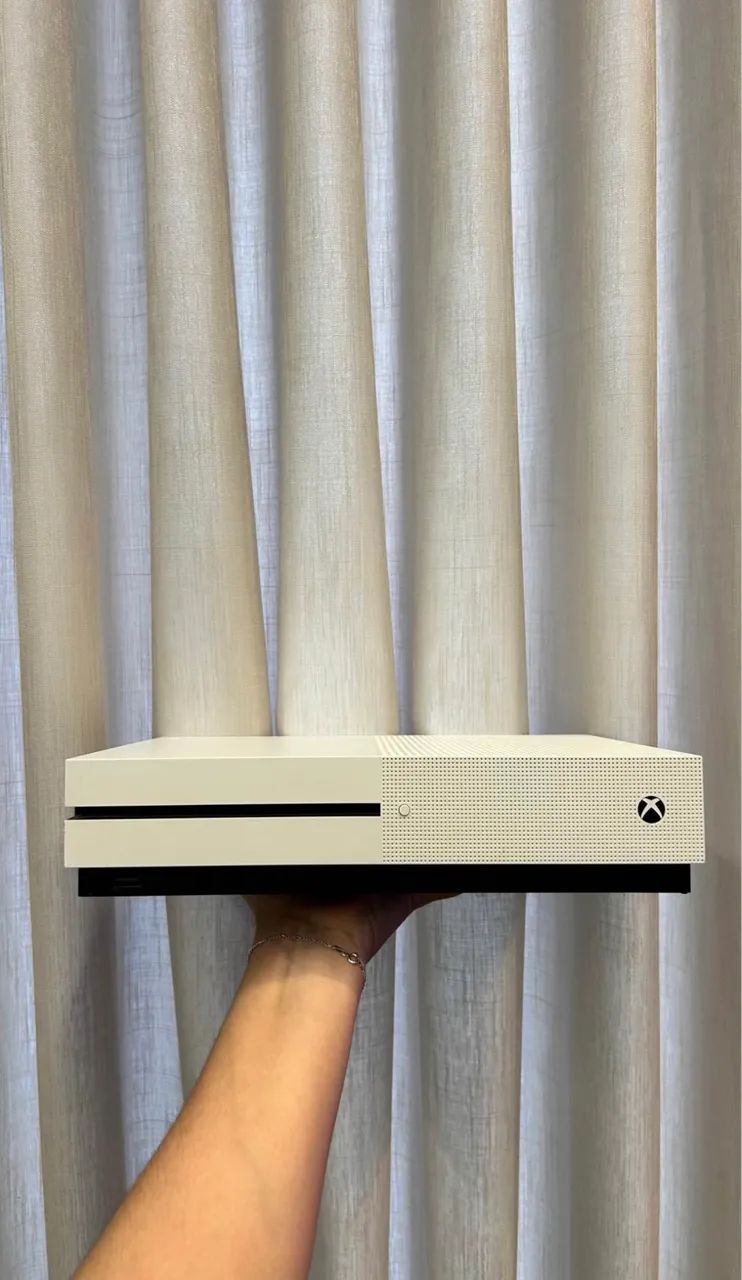 Xbox One S - Foto 2