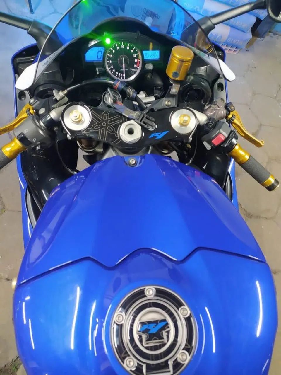 R1 2008 - Foto 3