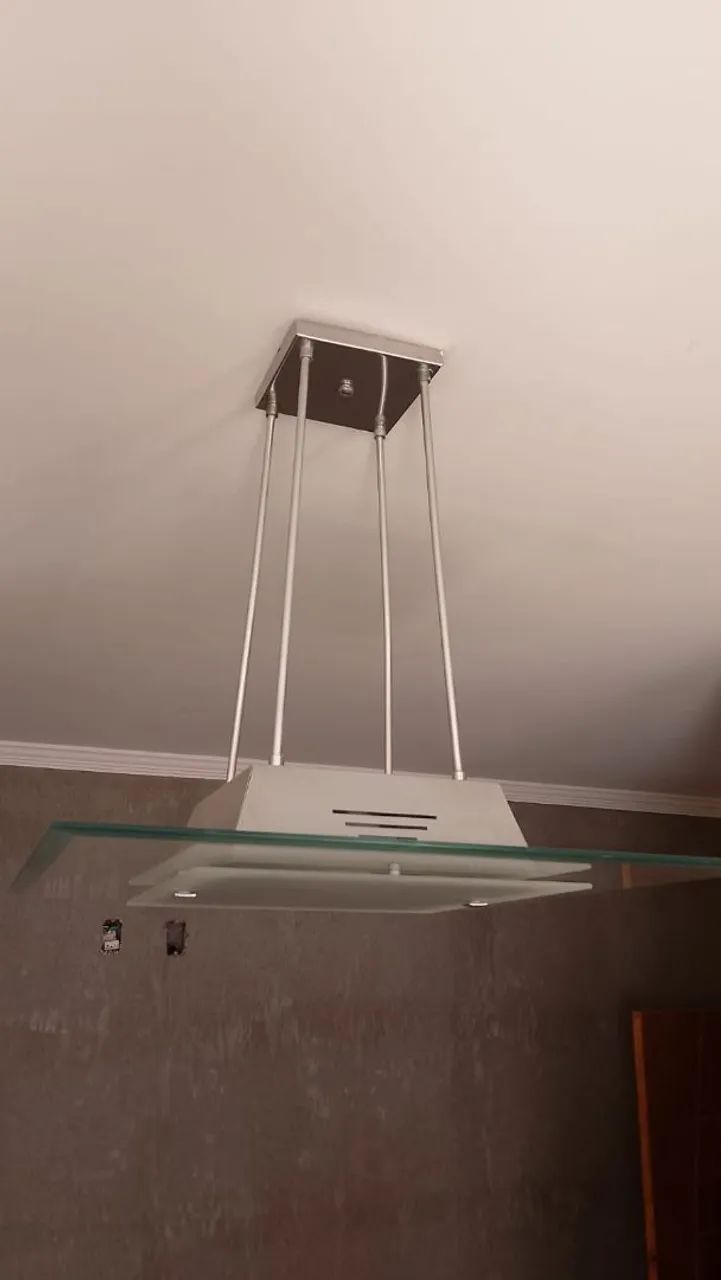 Luminária de vidro e inox
