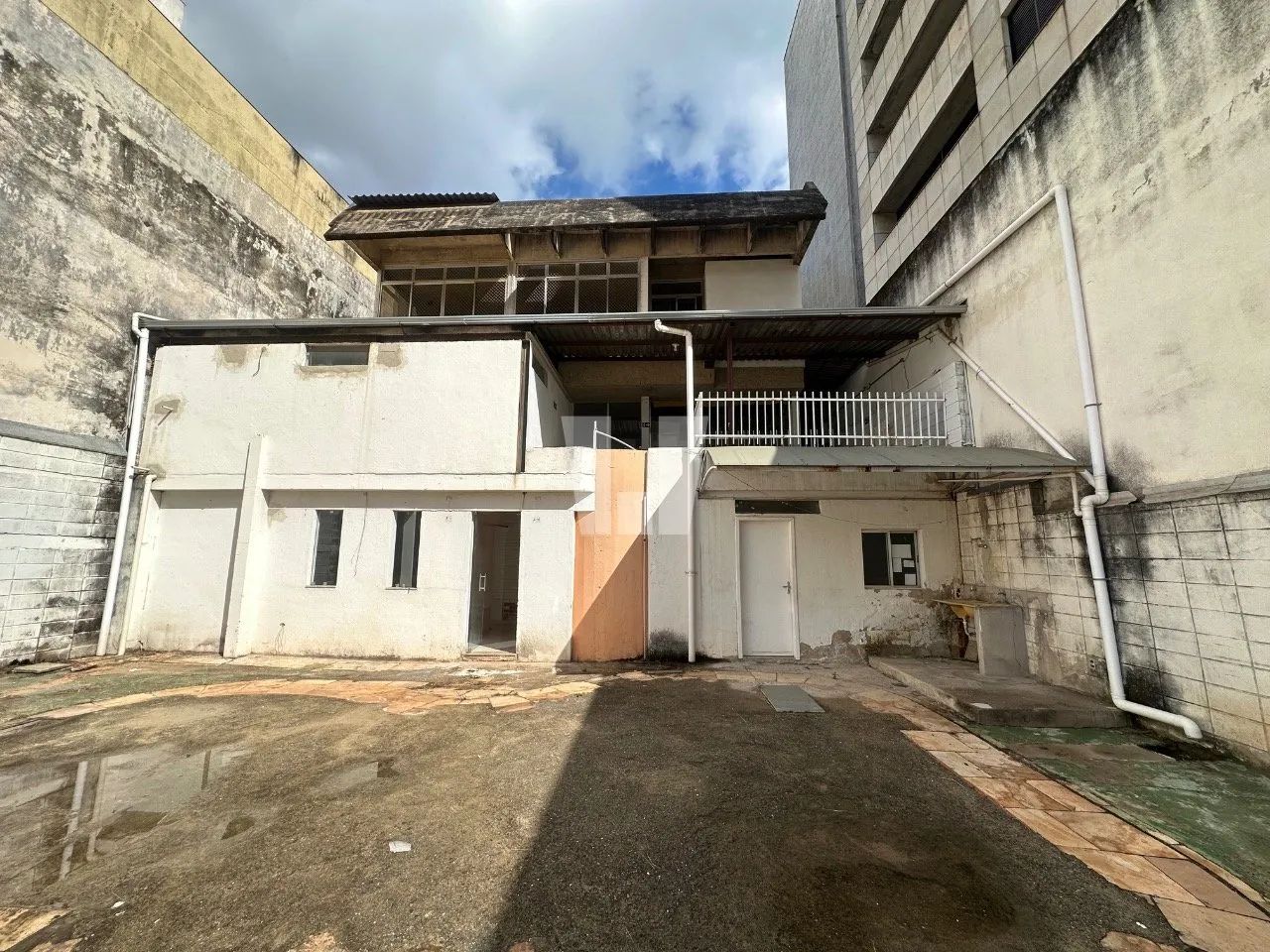 Loja com 200m2 de piso em rua nobre do Mangabeiras - Foto 4