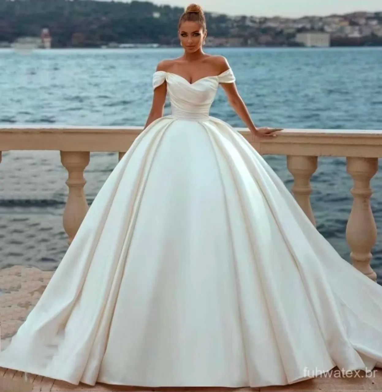 Vestido de noiva branco- cetim  - Foto 3