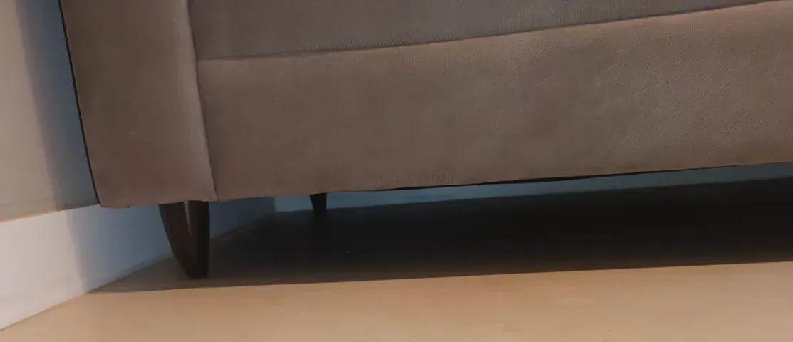 Sofá pequeno 2 lugares suede reformado - Foto 4