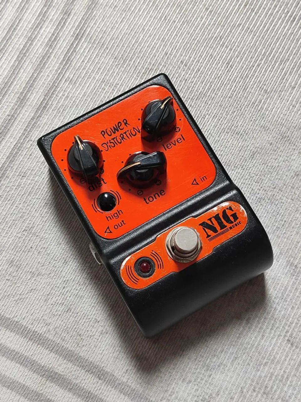 Pedalboard custom + 2 pedais - Foto 4