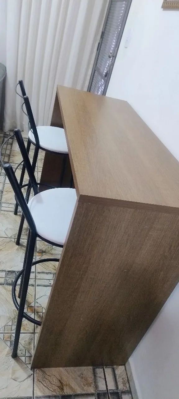 Bancada com 2 banquetas  - Foto 2