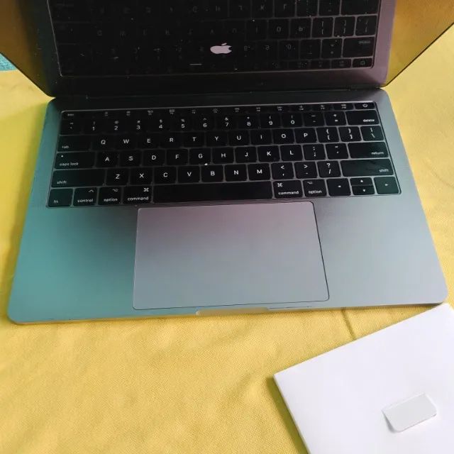 macbook pro inch 13 2018 processador intel core i5 , ram 8 gb