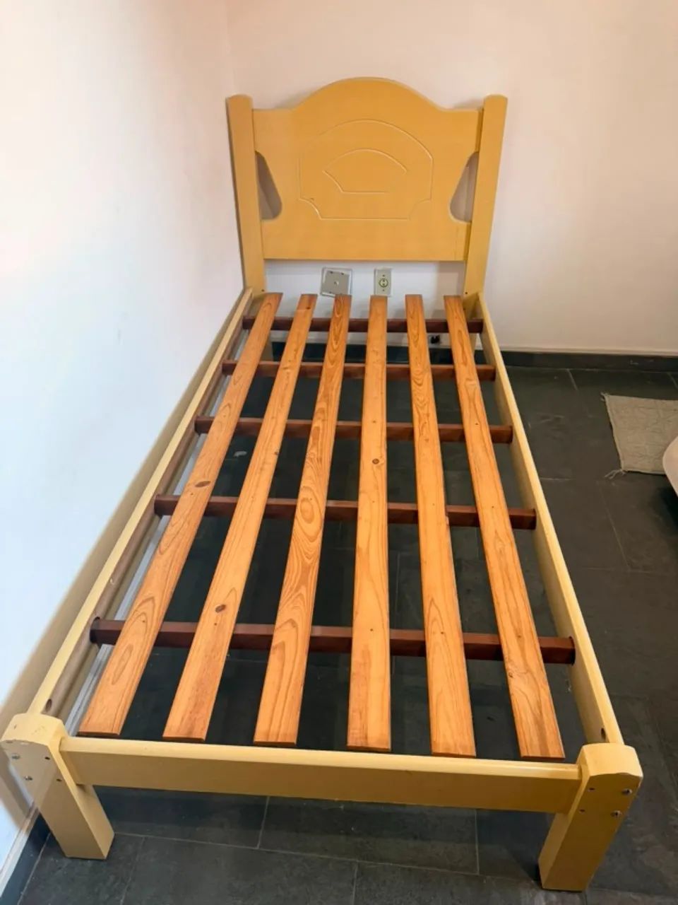 Cama de Solteiro de Madeira + Colchão - Foto 4
