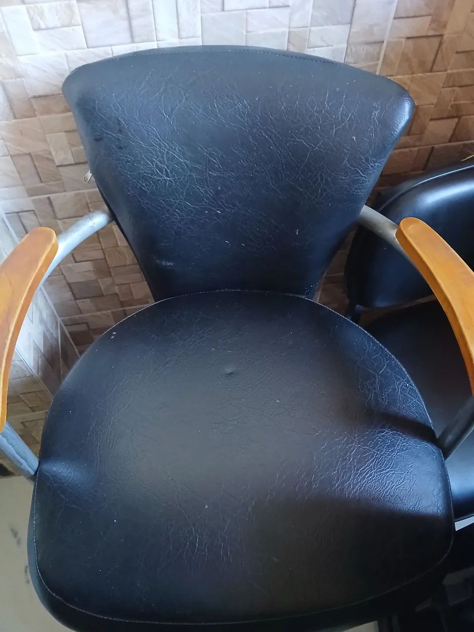Cadeira de Cabeleireiro ou barbeiro  - Foto 2