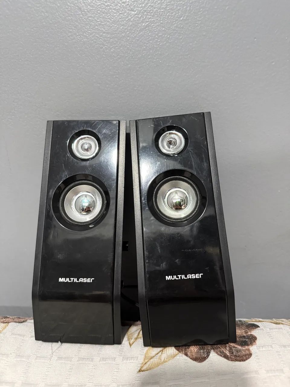 Caixa Subwoofer Som Multilaser  - Cor Black Piano Usb