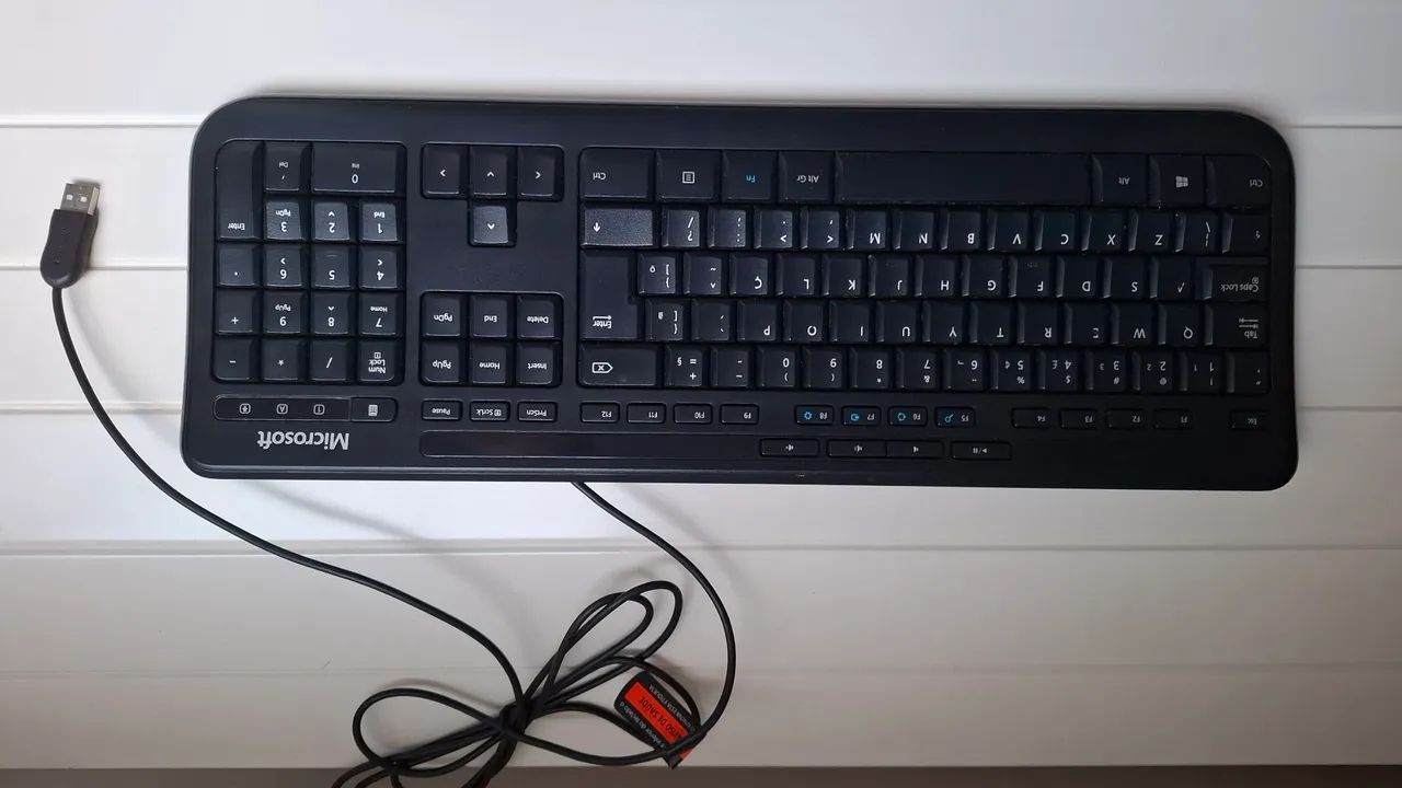Teclado Microsoft wired keyboard 600 excelente estado